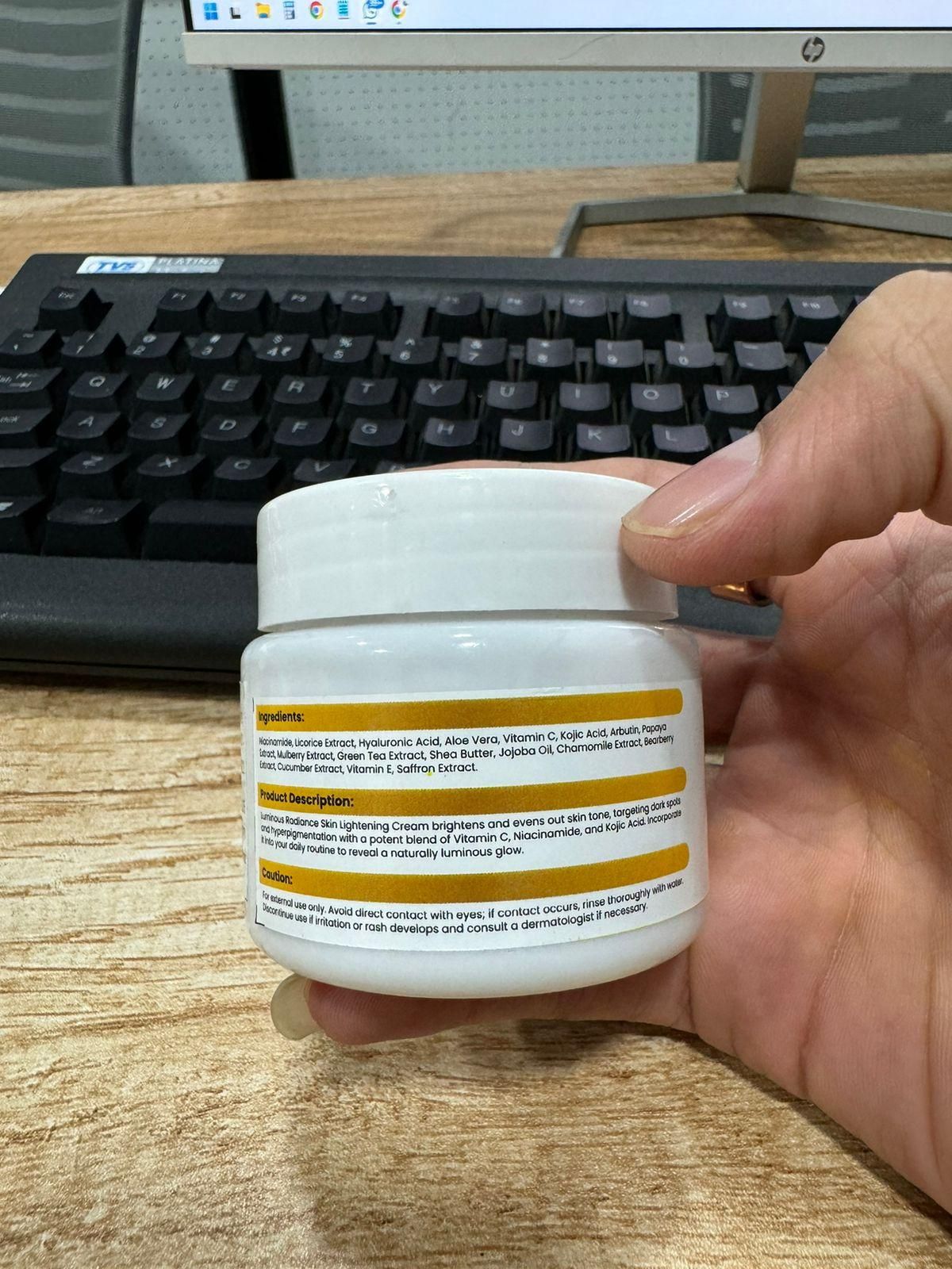 Jaysuing Instantly White Skin Lightening Cream 100gm