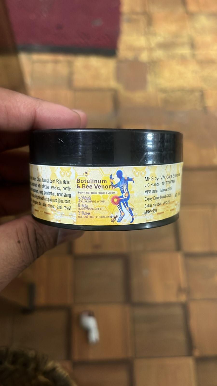 Botulinum Toxin and Bee Venom (Pack of 2)