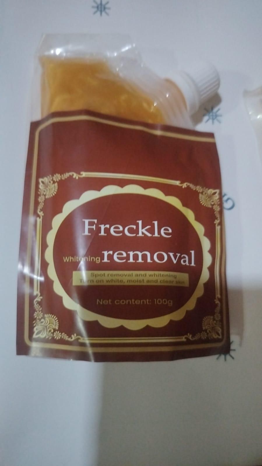 Whitening, Anti-Wrinkle and Rejuvenating Mask