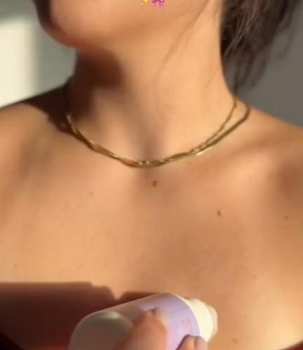 Finessence Body Adhesive Roller