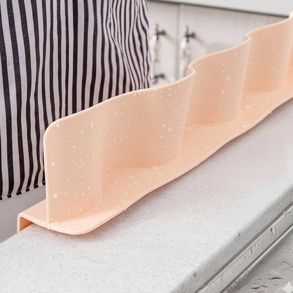 Premium Kitchen Sink Splash Guard (1 Pc  49 Cm Long)