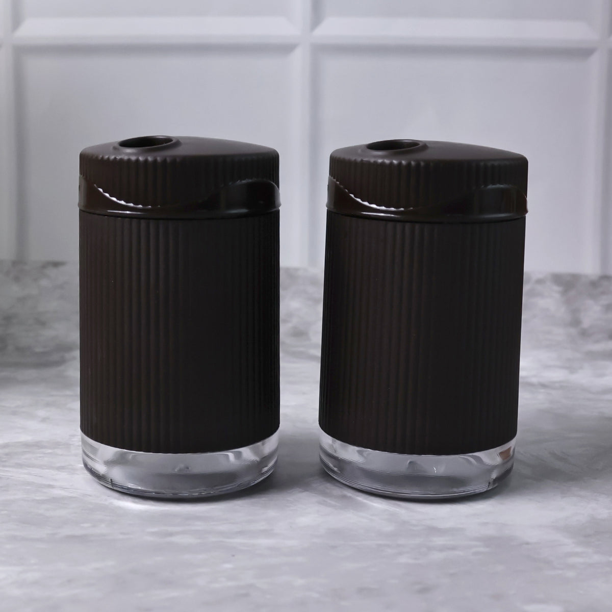 Supermom Linoo Salt  Pepper Dispenser Set (2 Pc)