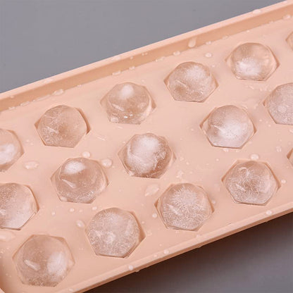 Durable Plastic Ice Cube Tray (1 Pc)
