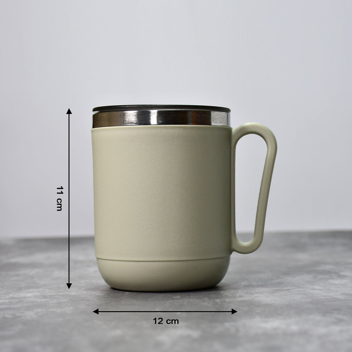 8137 Ganesh Premium Stainless Steel Coffee Mug With Heat Resistant Mug Lid. Approx 400ml Mug.