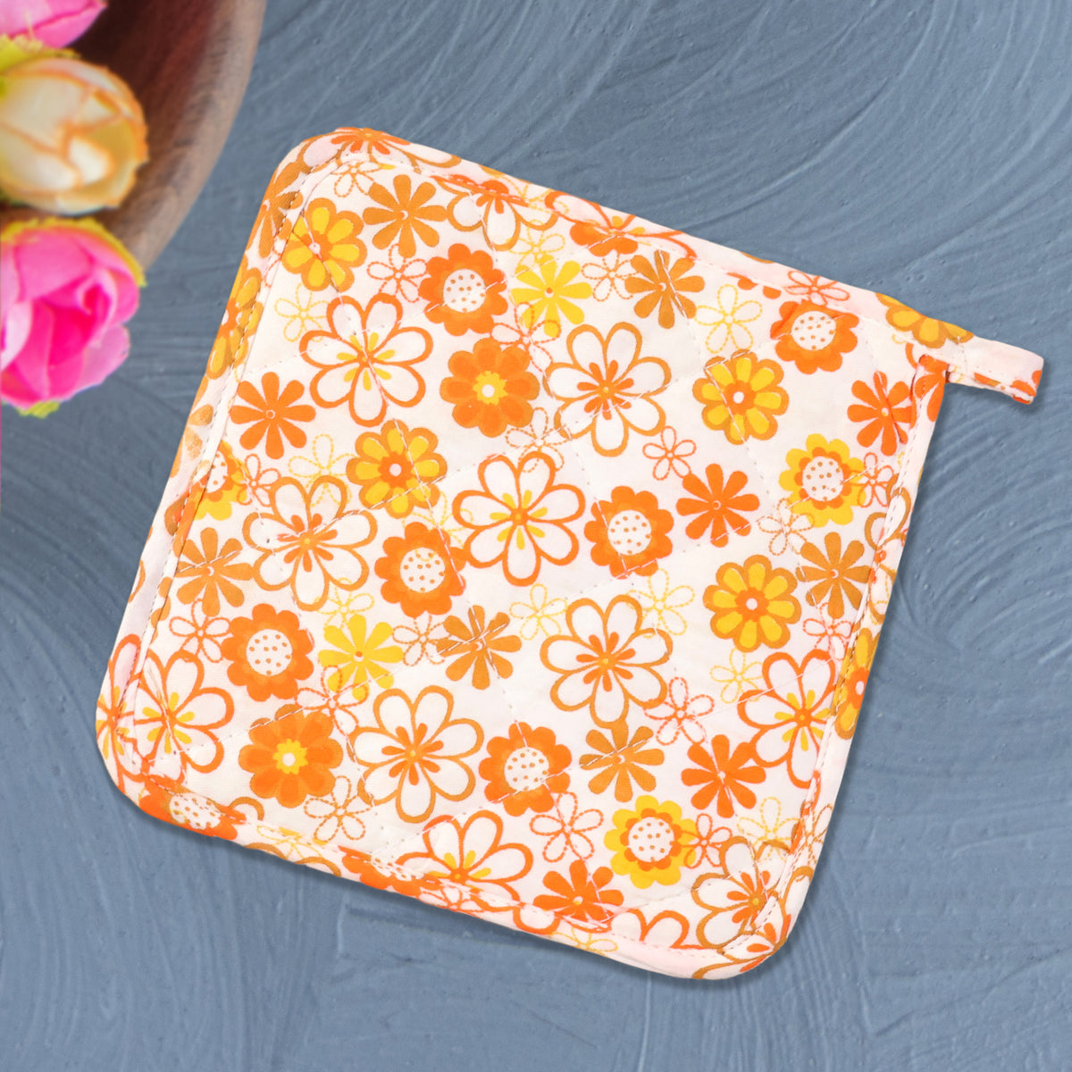 Kitchen Heat Resistant Quilted Pot Holder  Oven Mitt Pad (1 Pc  16x16 Cm)